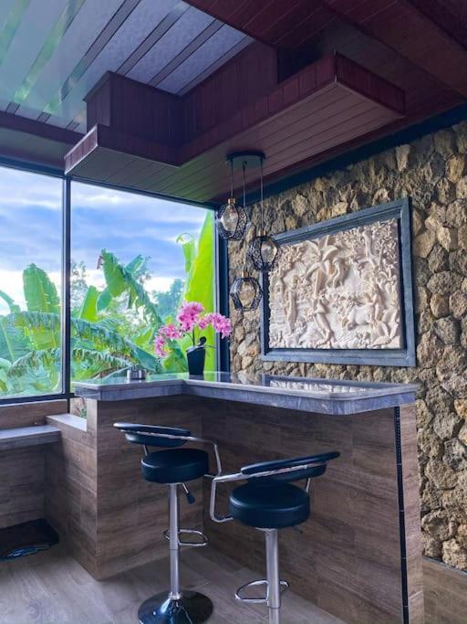 Tori Klumpu, 3 Bedroom Artistic Villa, Dual Views Near Ubud Badung  Eksteriør bilde